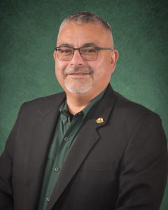 Pete_edit green background