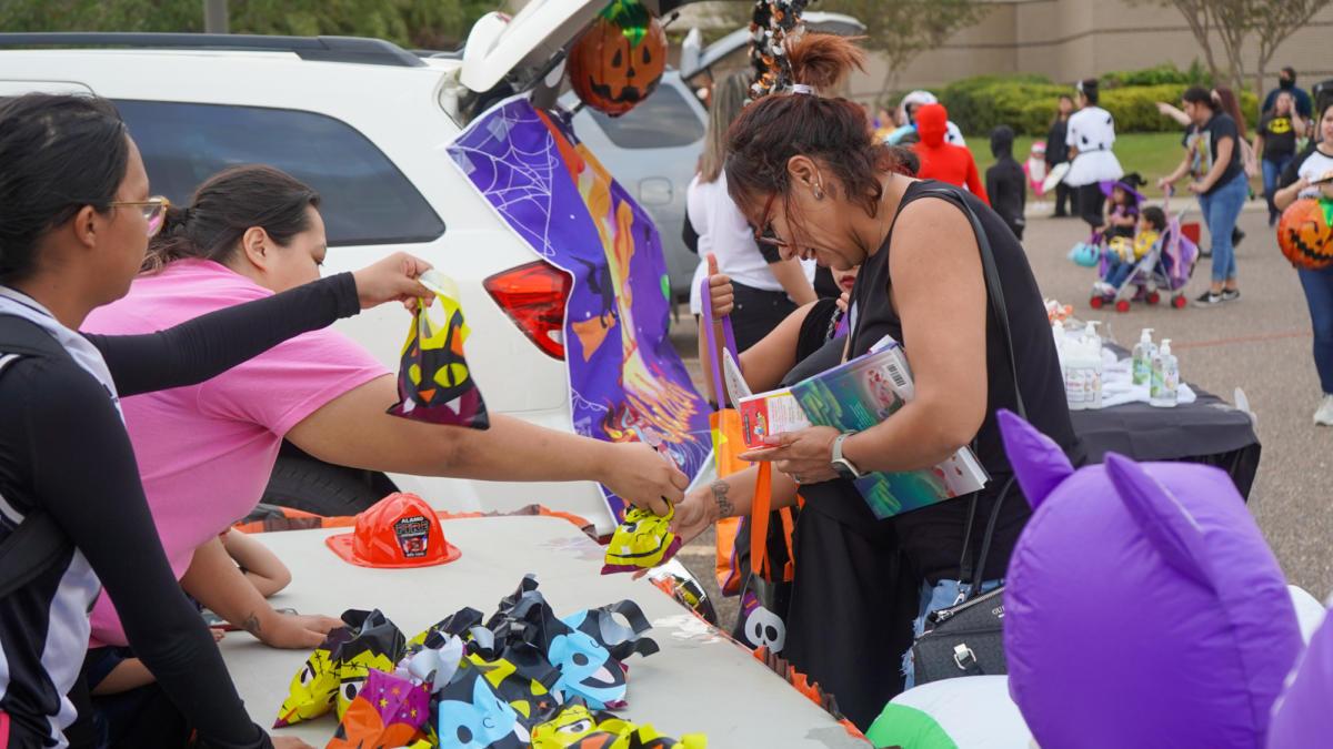 Trunk or Treat-3