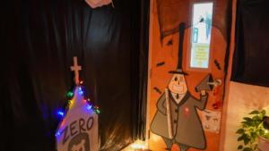 Halloween Door-42