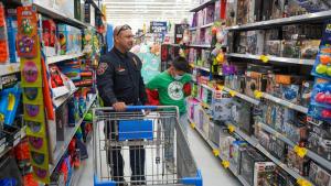 Shopping with a Cop-15